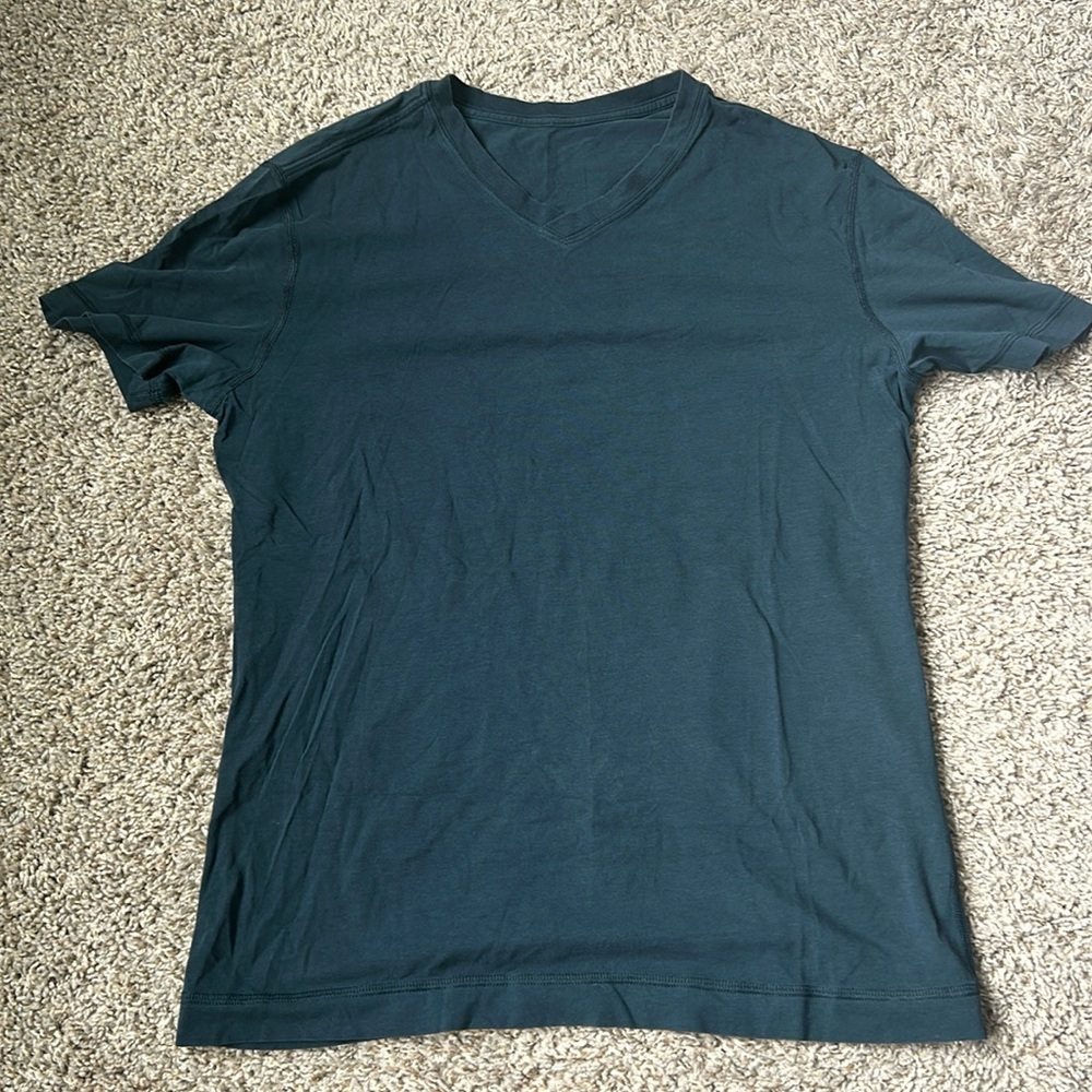 Lululemon Men’s Short Sleeve shirt